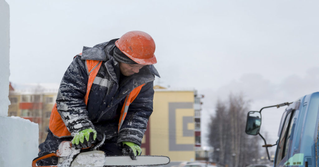 How Can Construction Workers Stay Safe in Winter? Call 3028881221